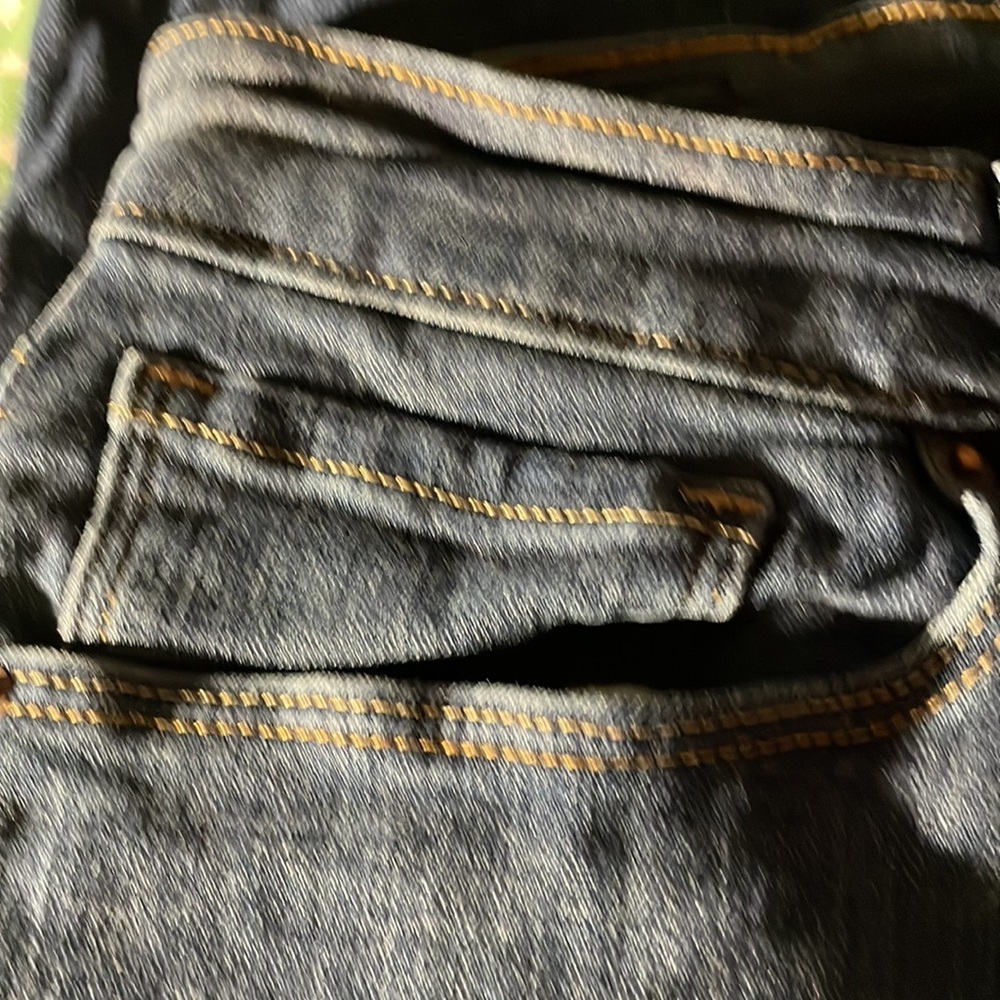 Levi’s Mid Rise Skinny Jeans - Picture 3 of 10